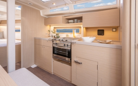 beneteau oceanis 37.1 image 8
