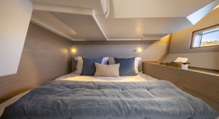 beneteau oceanis 52 image 10
