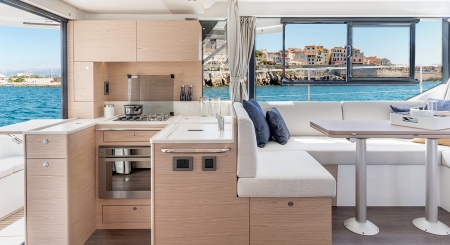beneteau swift trawler 41 sedan image 9