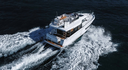 beneteau swift trawler 37 fly image 2