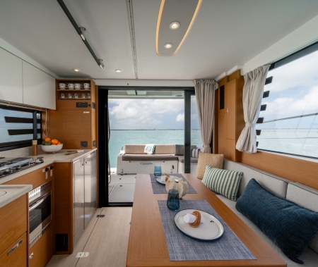 beneteau swift trawler 37 sedan image 6