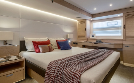 beneteau grand trawler 63 image 13