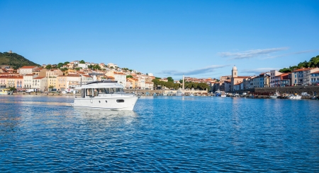 beneteau swift trawler 41 fly image 3