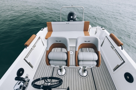 beneteau flyer 7 spacedeck image 2