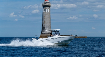 beneteau flyer 8 spacedeck image 2