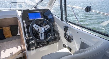 beneteau antares 7 fishing image 10