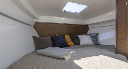 beneteau antares 7 fishing image 9