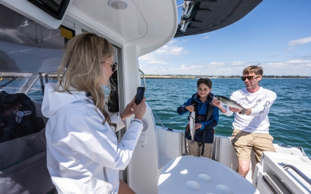 beneteau antares 7 fishing image 2