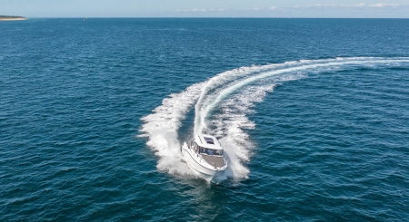 beneteau antares 8 image 2