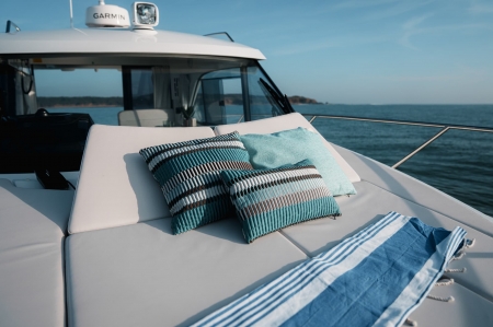 beneteau antares 9 image 2
