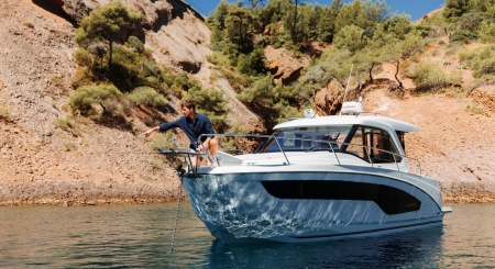 beneteau antares 9 image 9