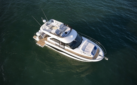 beneteau antares 12 fly image 4
