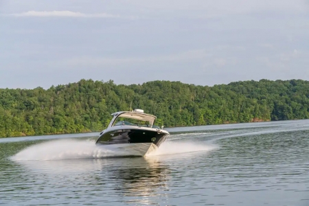 sea ray slx 350 image 1